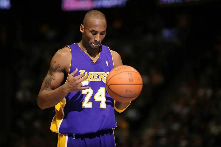  1985年NBA状元签：帕特里克·尤因的传奇起点  